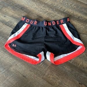 Under Armour Women’s Shorts - Large